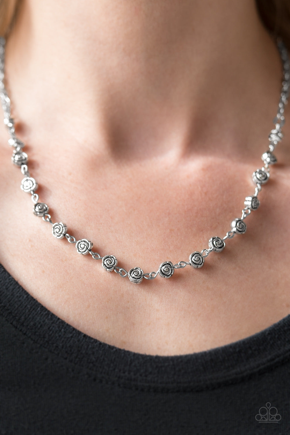 Roadside Roses - Silver - Dazzling Diamonds