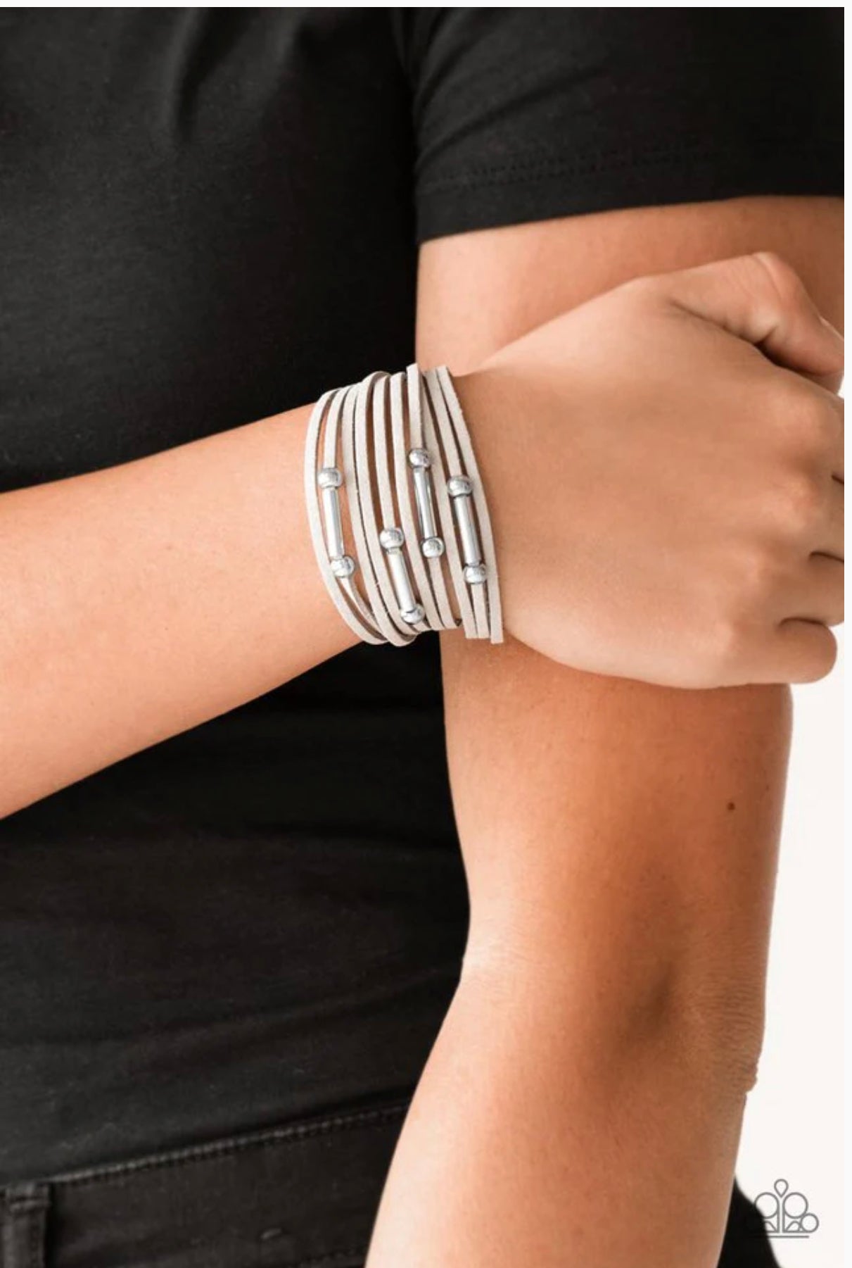 Back To BACKPACKER - Silver Bracelet - Dazzling Diamonds 