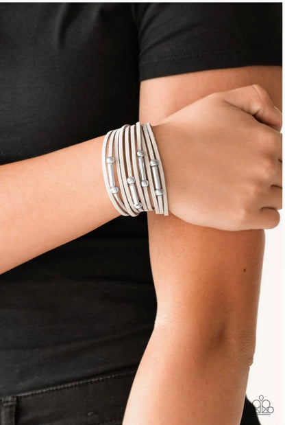 Back To BACKPACKER - Silver Bracelet - Dazzling Diamonds 