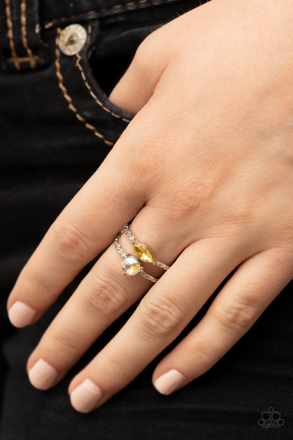 Embraceable Elegance - Yellow - Dazzling Diamonds 