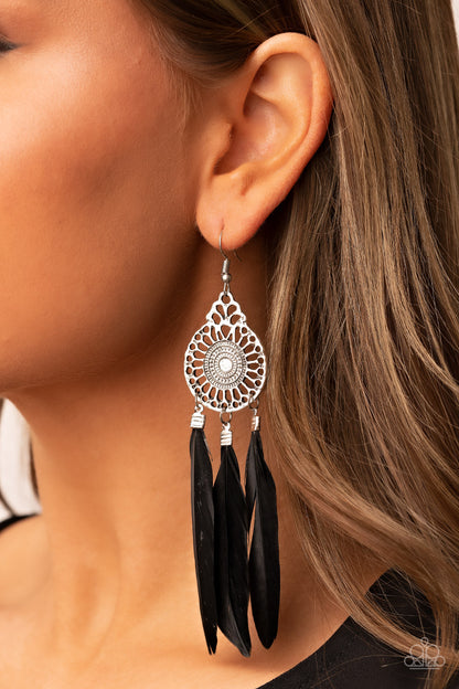 Pretty in PLUMES - Black - Dazzling Diamonds 