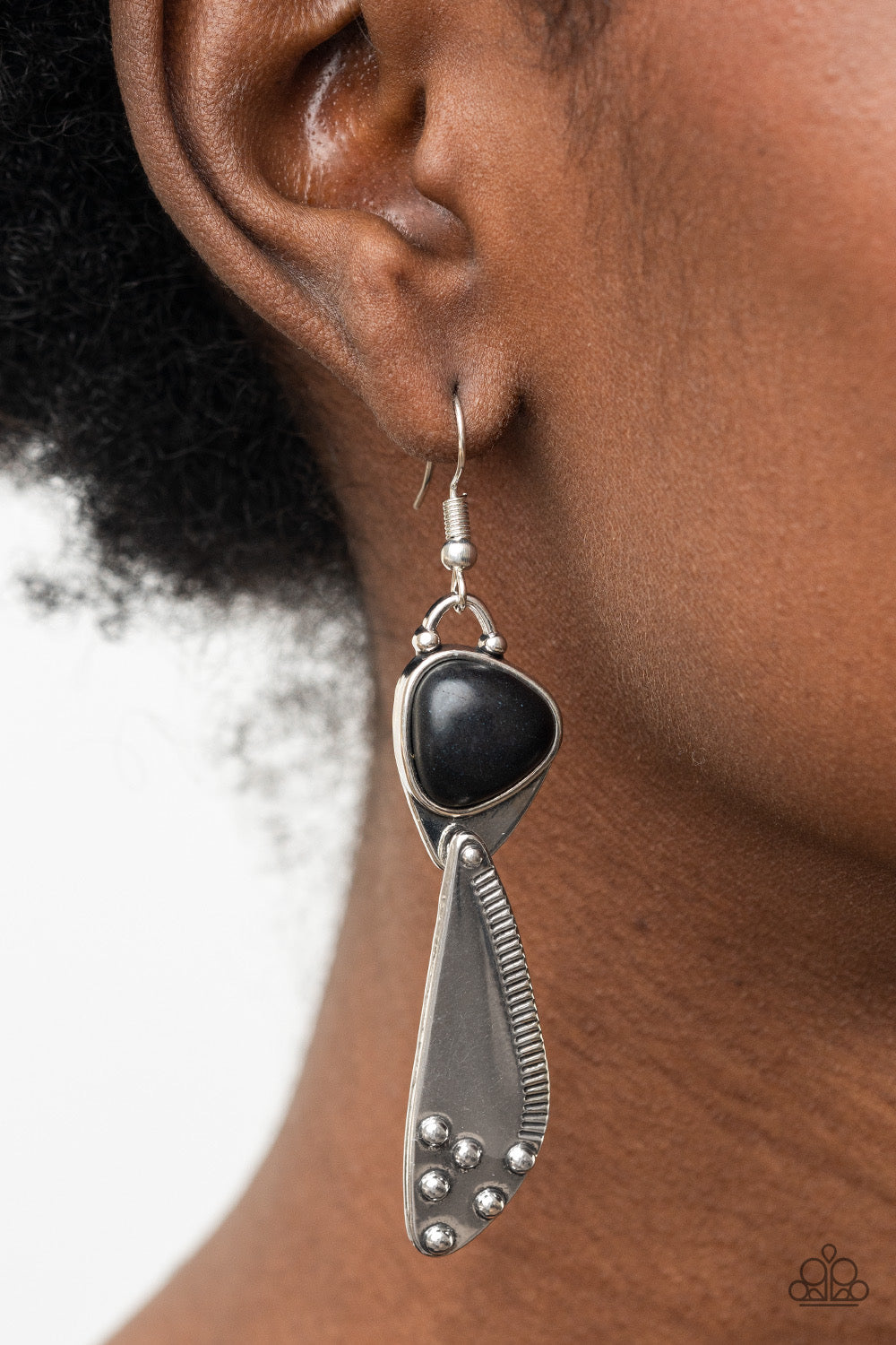 Going-Green Goddess - Black - Dazzling Diamonds 