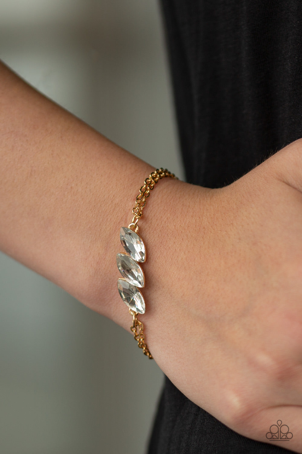 Pretty Priceless - Dazzling Diamonds 