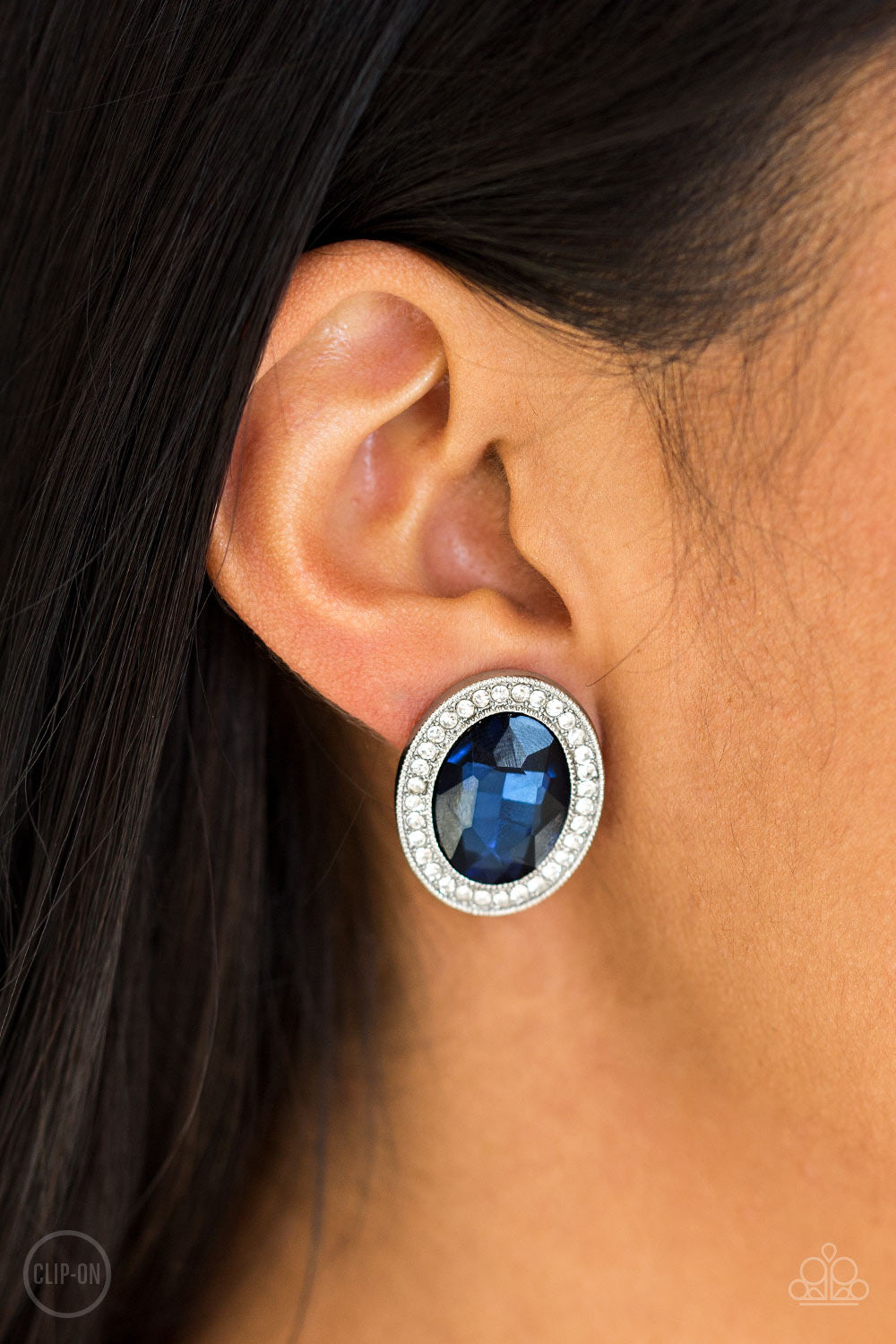 Only FAME In Town - Blue - Dazzling Diamonds 