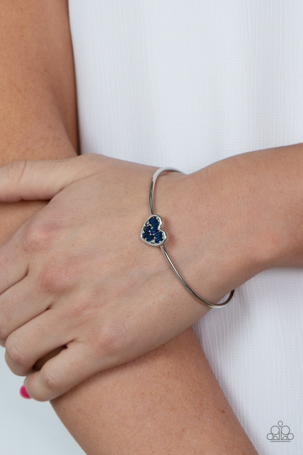Heart of Ice - Blue - Dazzling Diamonds 