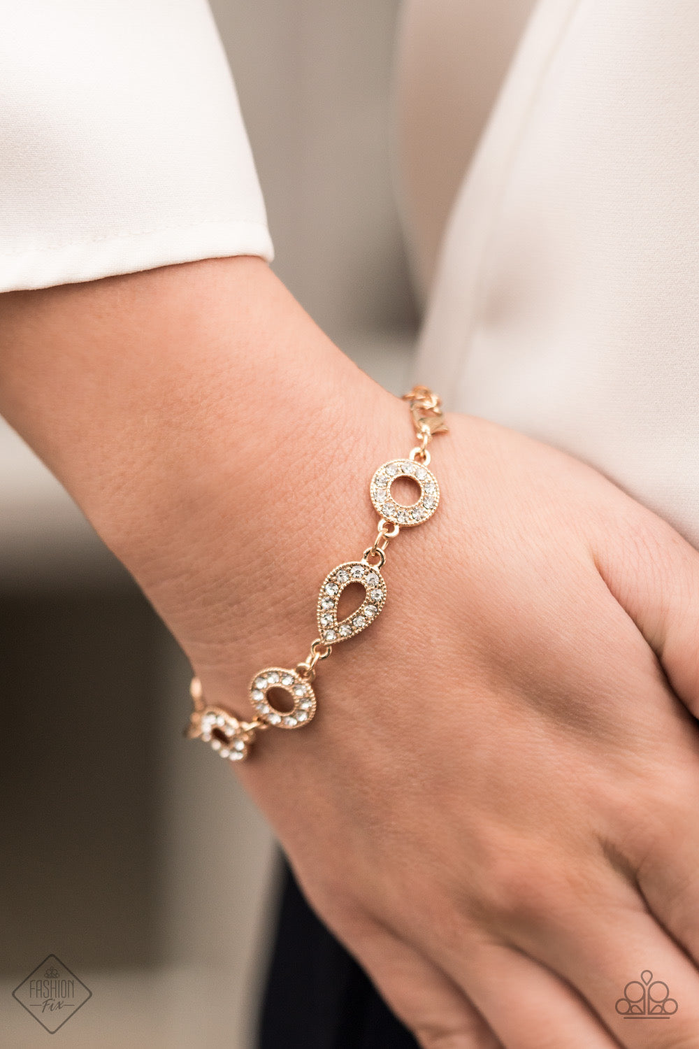 Fiercely 5th Avenue (April 2021) - Dazzling Diamonds 