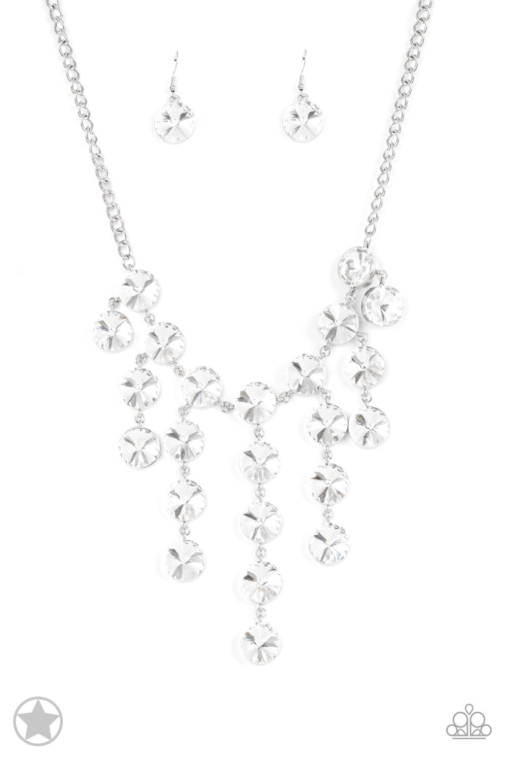 Spotlight Stunner - Dazzling Diamonds 